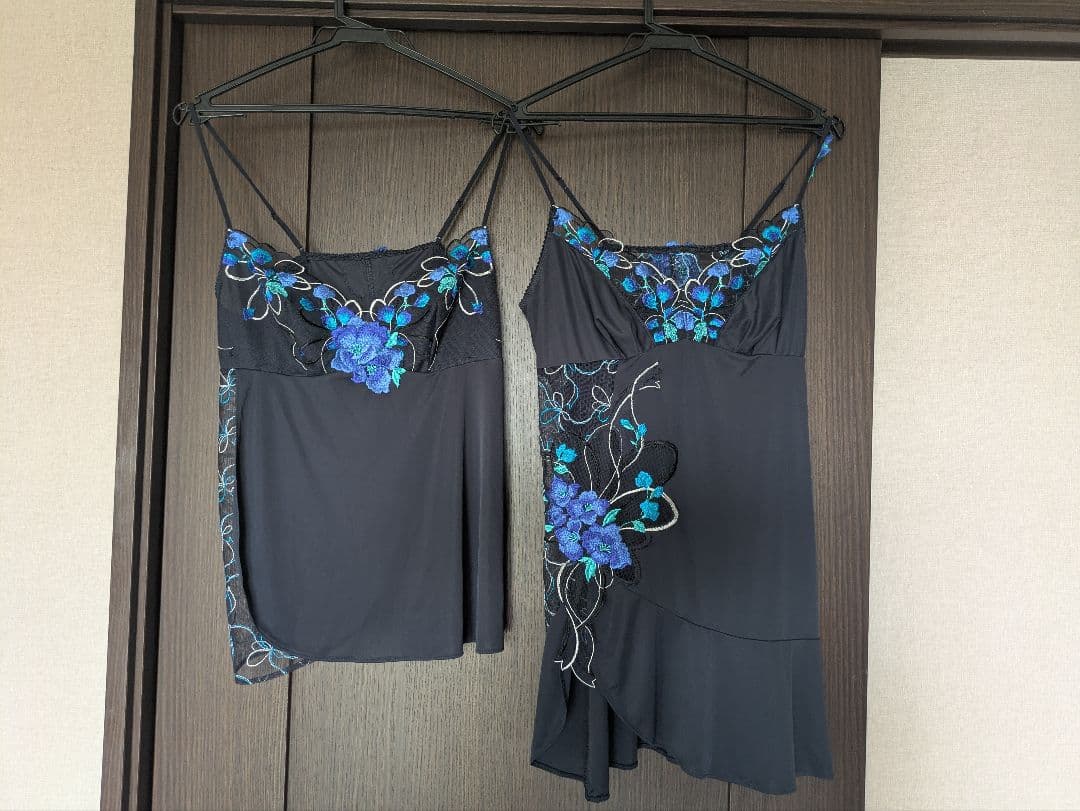 【美品2点】サルート⭐黒の刺繍キャミソール 2点セット⭐貴重Ｌサイズ
