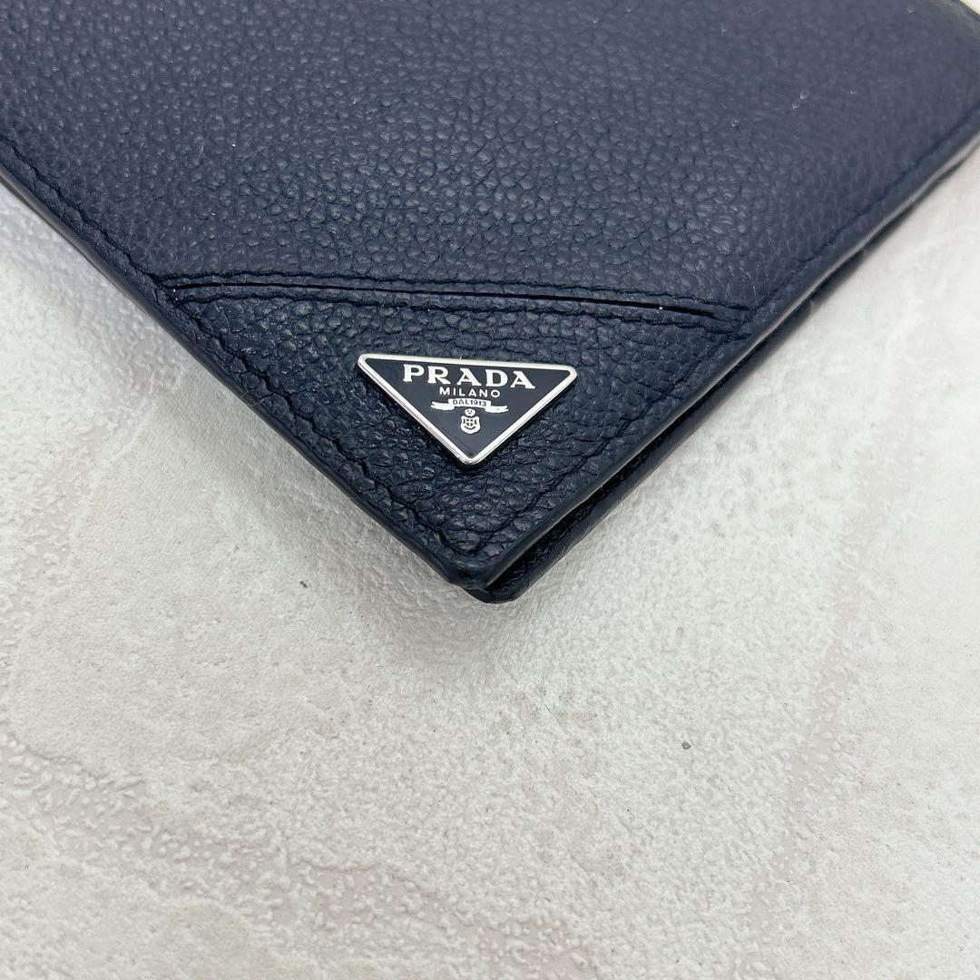 美品✨PRADAプラダ 折財布 財布 二つ折り 三角ロゴ シボ革 ネイビー