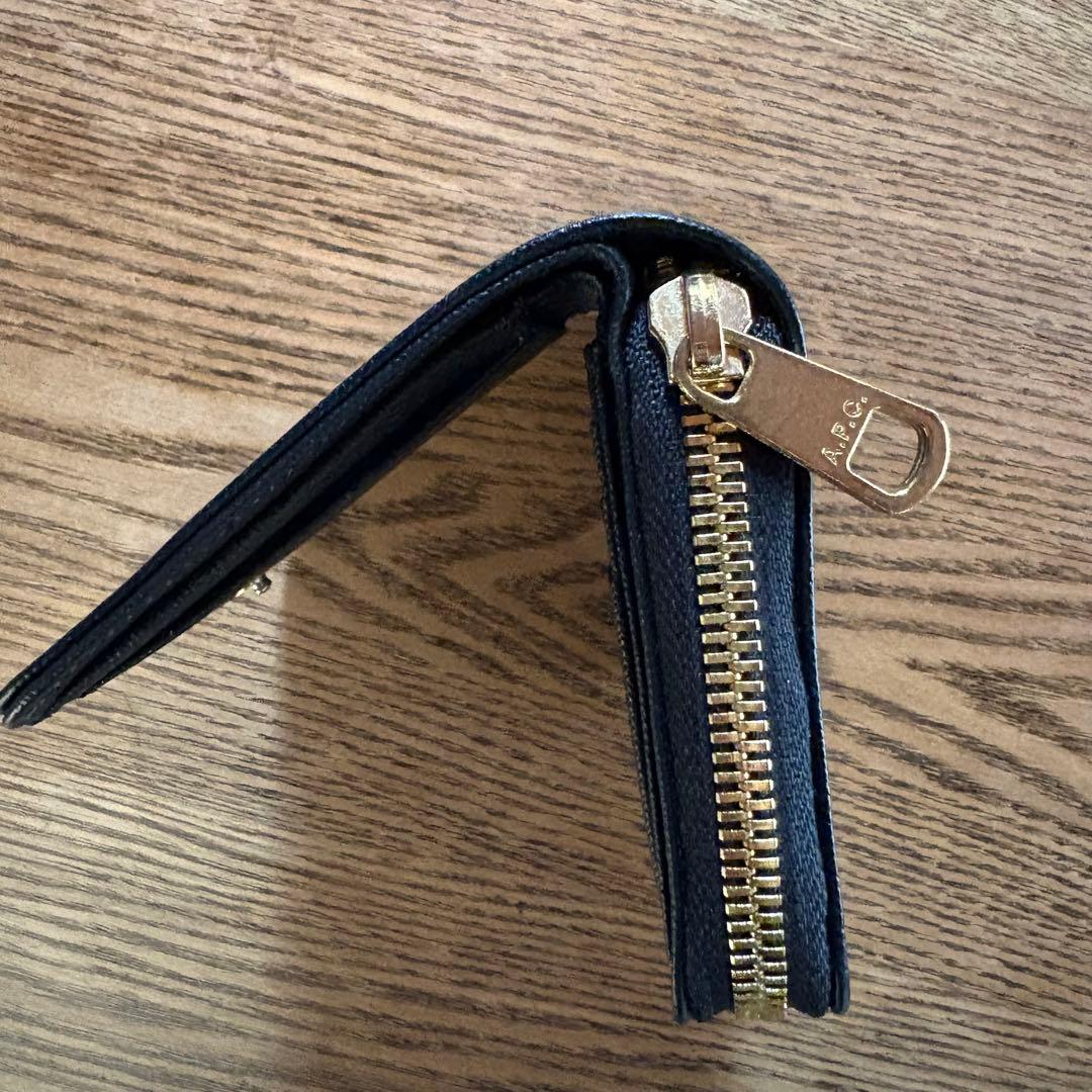 【◎】A.P.C. アーペーセー 二つ折りレザー財布