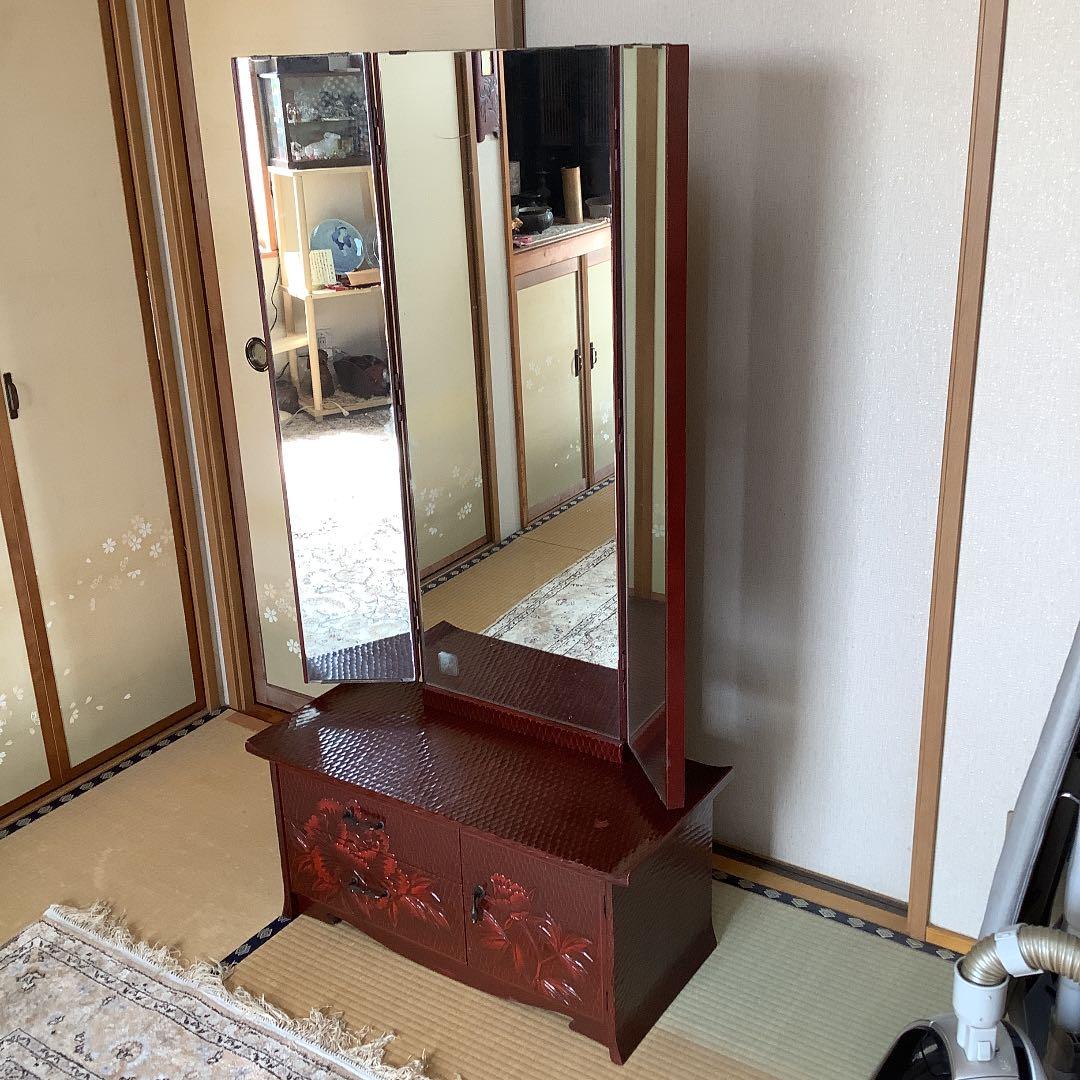 和風の三面鏡