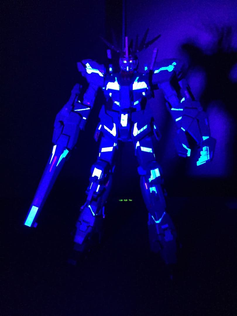 【塗装済み完成品】HG バンシィ(蛍光塗装)