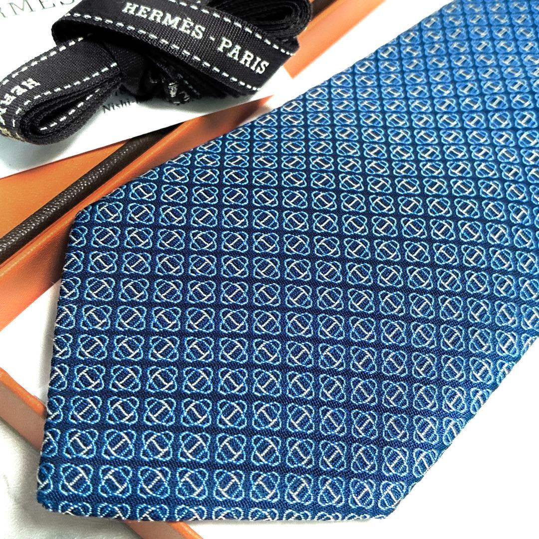 ✨未使用✨エルメス　クロスシェーヌダンクル　総柄　ジャガード　ブルー　ネクタイ