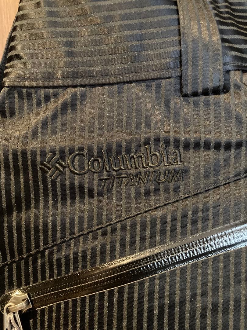 美品　コロンビアColumbiaスノーボードウェアセットアップLサイズ　ゴーグル