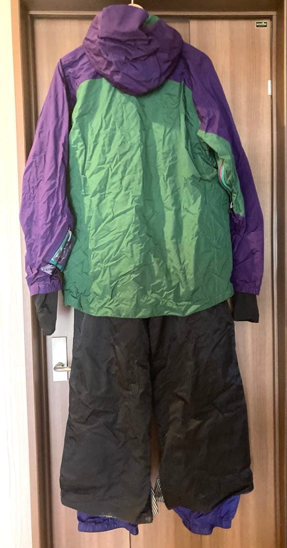 美品　コロンビアColumbiaスノーボードウェアセットアップLサイズ　ゴーグル