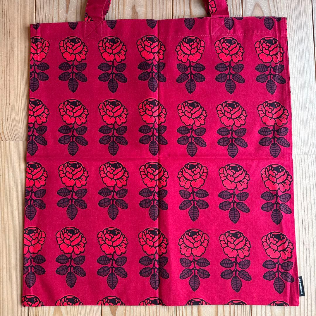【レア＆新品】marimekko Vihkiruusu トートレッド限定カラー♡