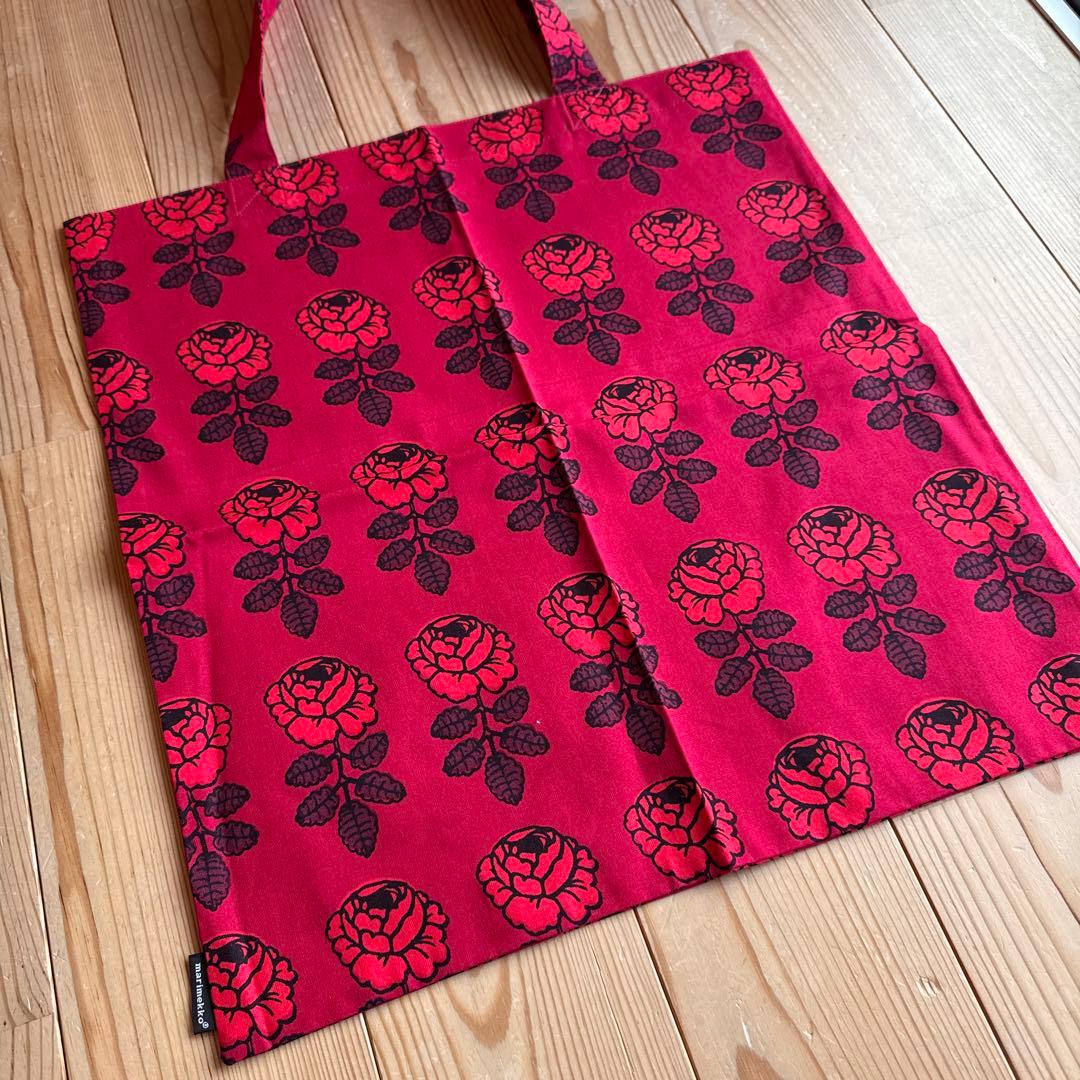 【レア＆新品】marimekko Vihkiruusu トートレッド限定カラー♡