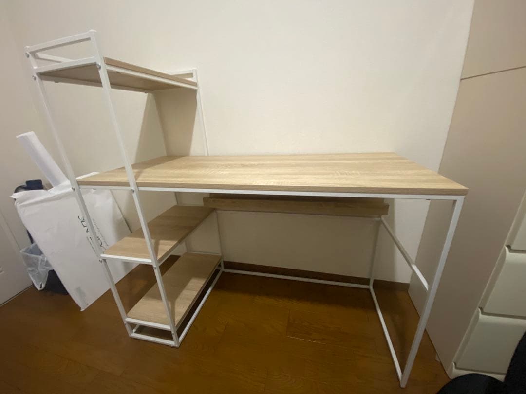 ホワイト 木目調 オープンシェルフ付きデスク