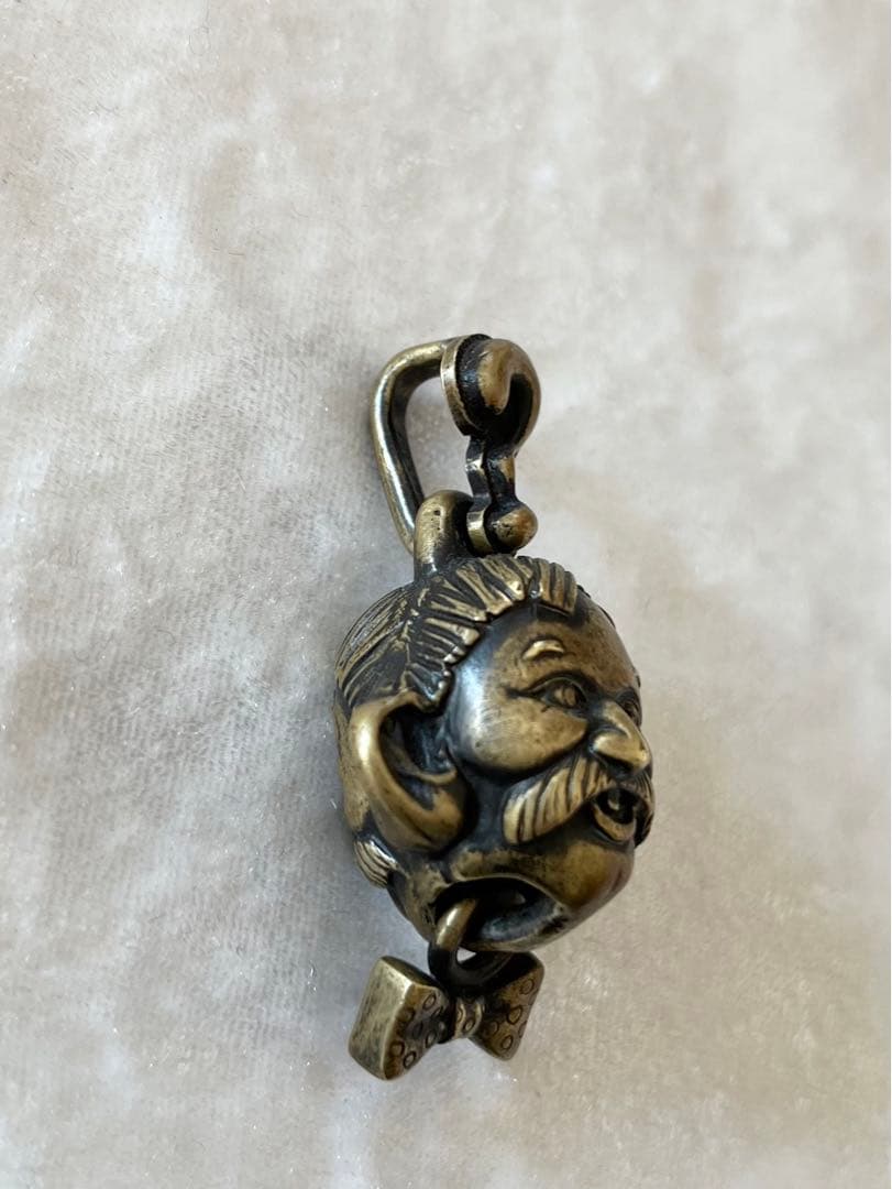 ウィアード weirdo ネックレス　トップ　4eyed 四つ目