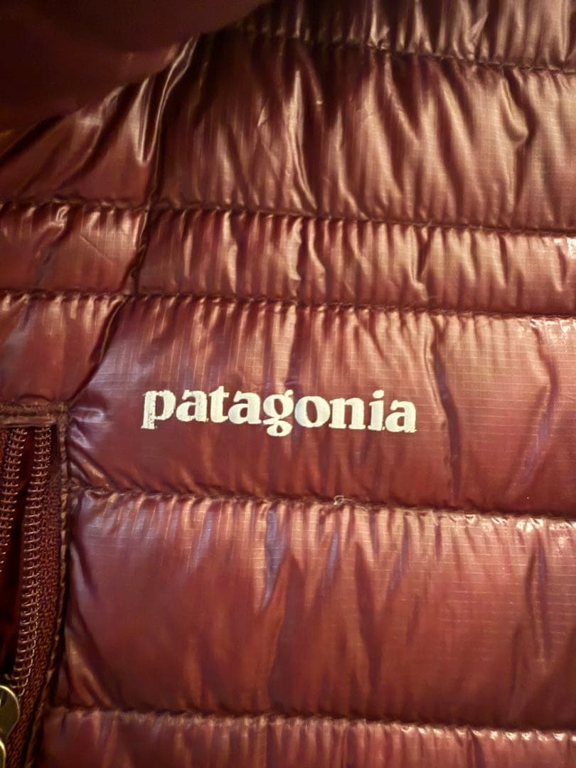 【美品】パタゴニア ウィメンズ・ウルトラライト・ダウン・フーディ