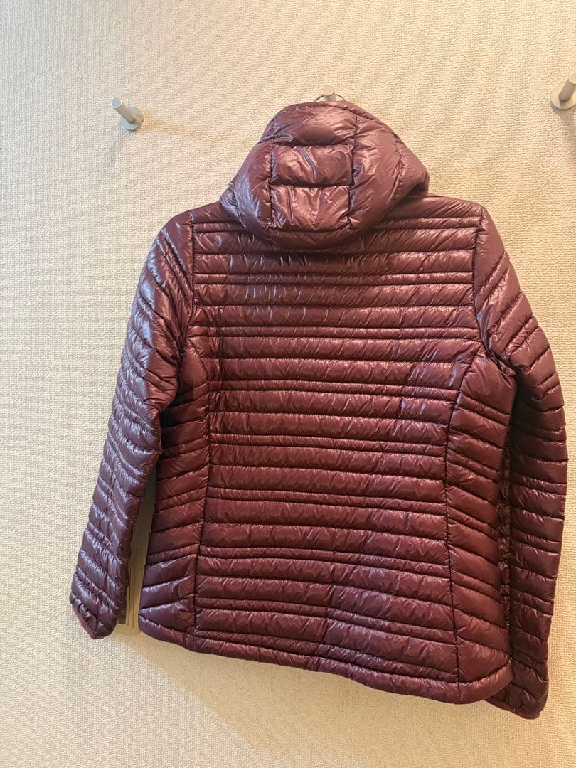 【美品】パタゴニア ウィメンズ・ウルトラライト・ダウン・フーディ
