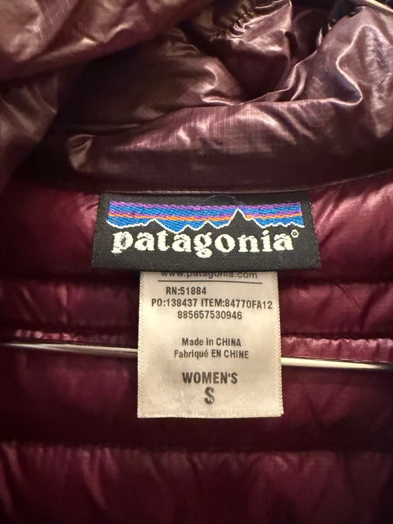 【美品】パタゴニア ウィメンズ・ウルトラライト・ダウン・フーディ