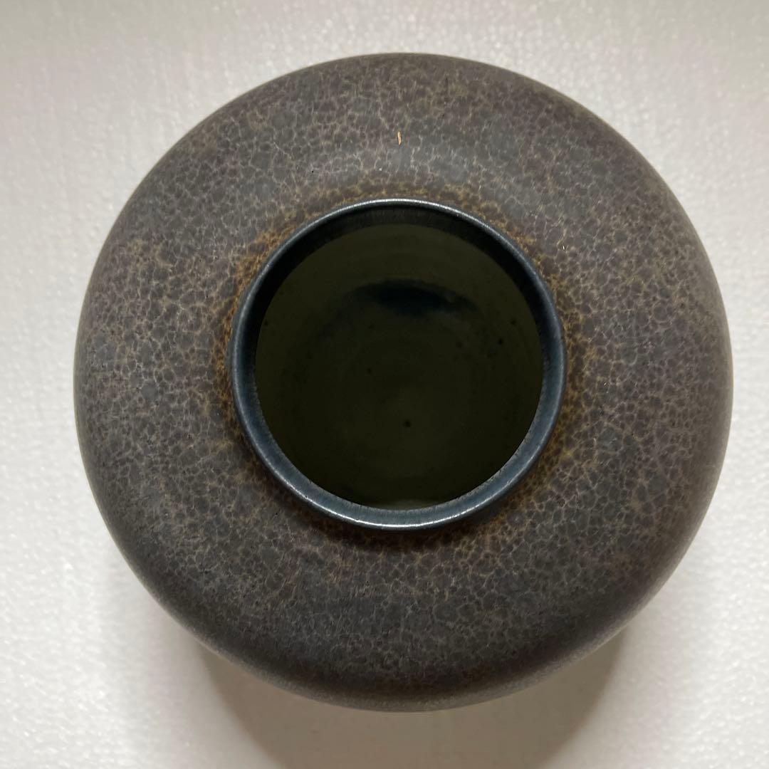 径23cm, 高さ 18cm