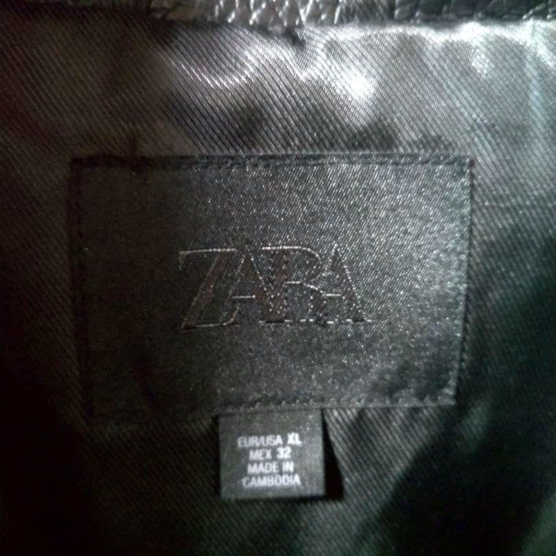 【完売品】ZARA フェイクレザージャケット　XL レディース