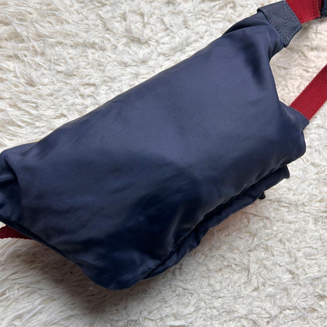 【希少】 BALENCIAGA ナイロン 刺繍 ボディバッグ ネイビー