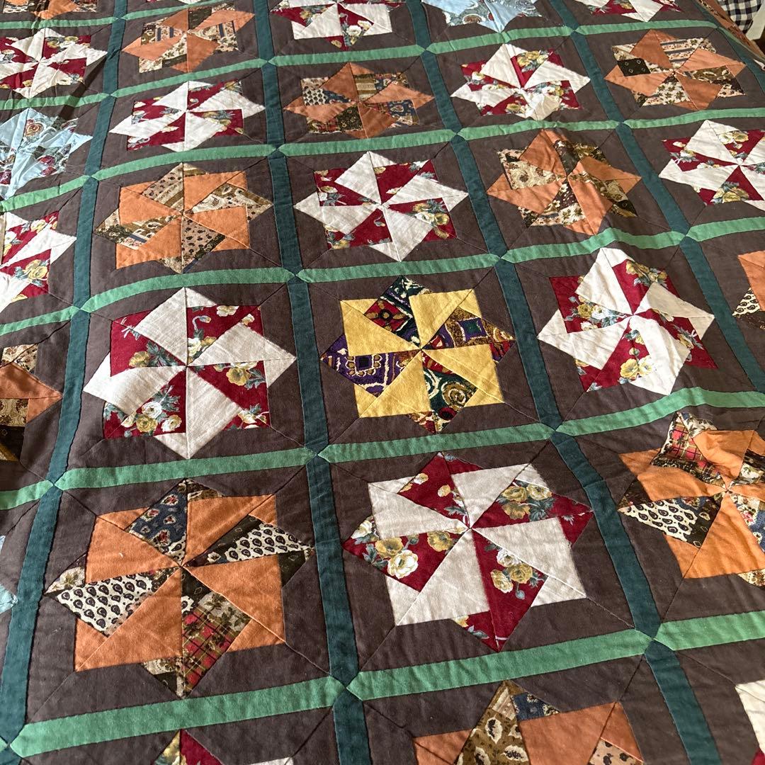 パッチワーク　ハンドメイド　タペストリー