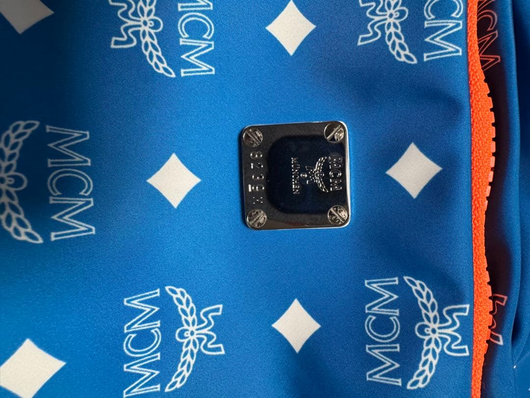 MCM メッセンジャーバッグ 青