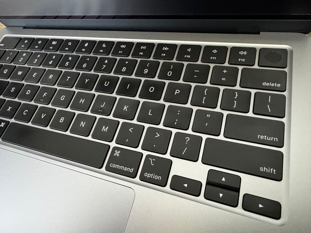 MacBook Air M3 13\" メモリ16GB SSD512GB US配列