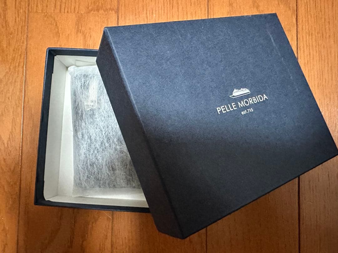 PELLE MORBIDA ペッレモルビダ　コンパクト二つ折り財布