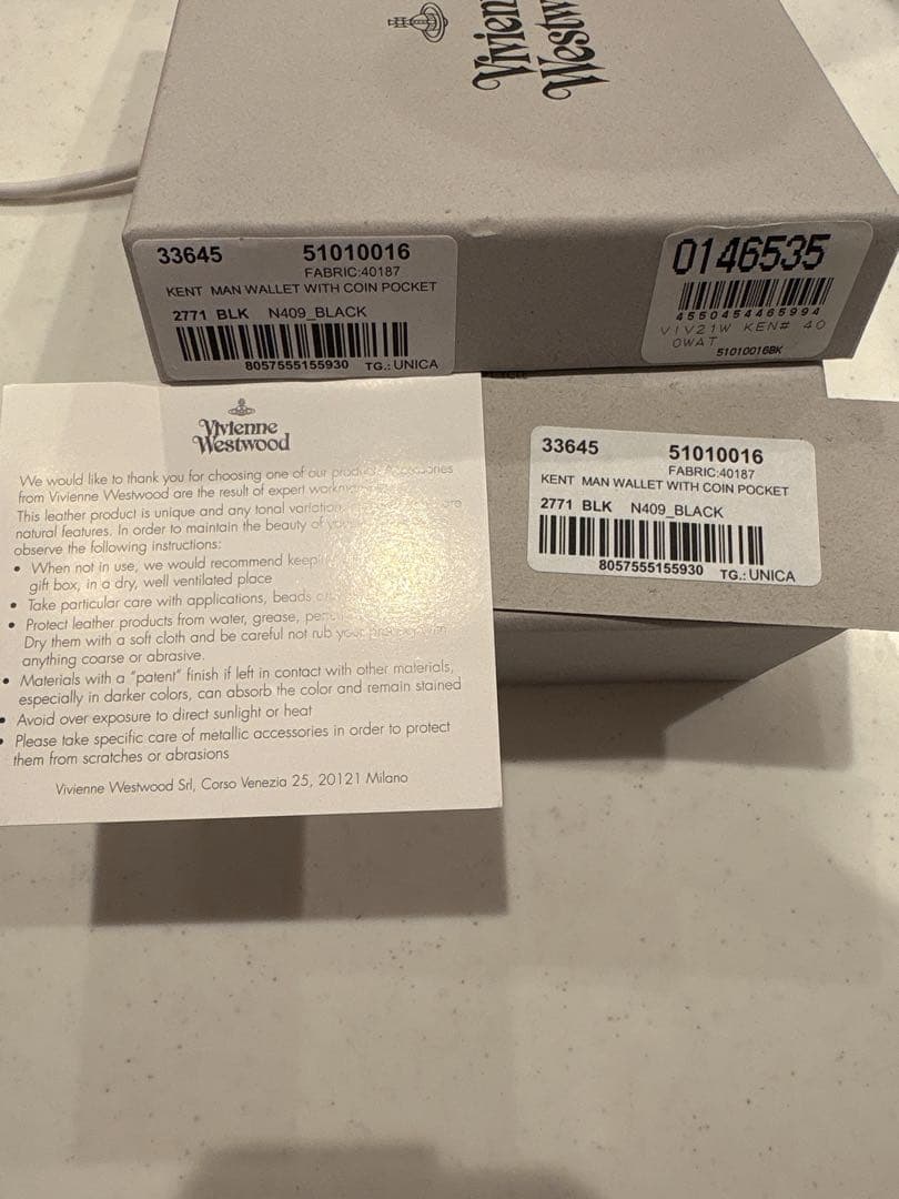 Vivienne Westwood ブラック二つ折り財布