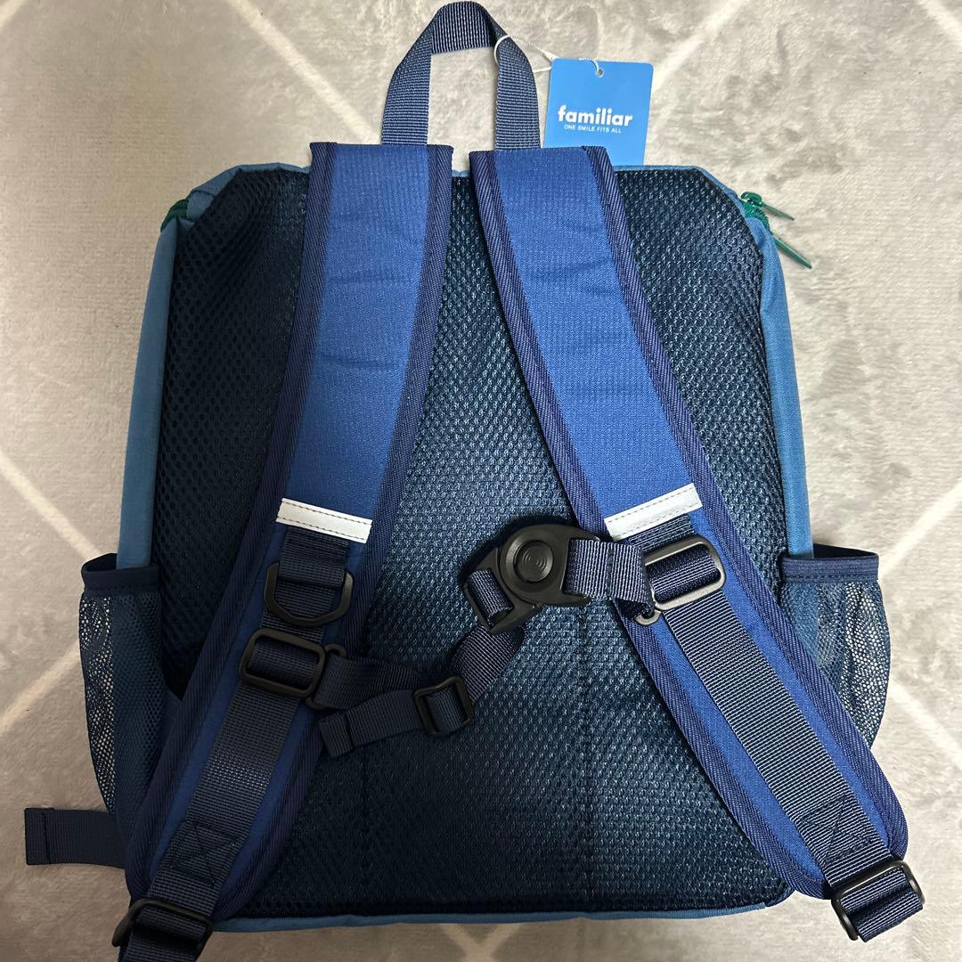 【新品】familiar リュックサック バッグ 車 完売商品 青 男の子