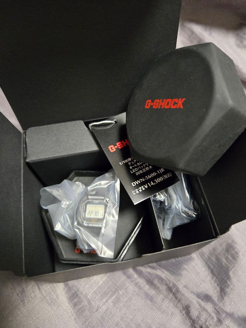 新品 CASIO G-SHOCK nano DWN-5600-1JR