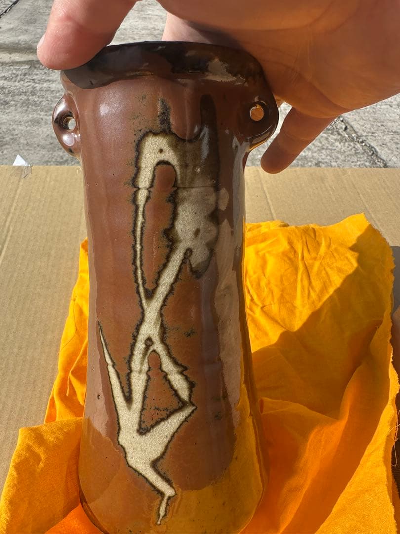 e*y様 浜田庄司 作 陶器の細長い瓶 茶色い陶器花瓶 木箱付き