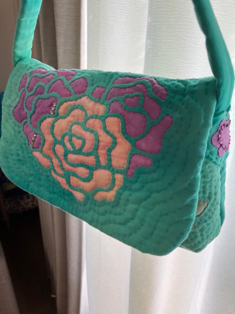 ステンドグラスキルトのバッグ