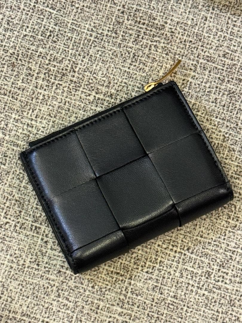 ボッテガヴェネタ コンパクト財布 ブラック レザー 箱・保存袋付き