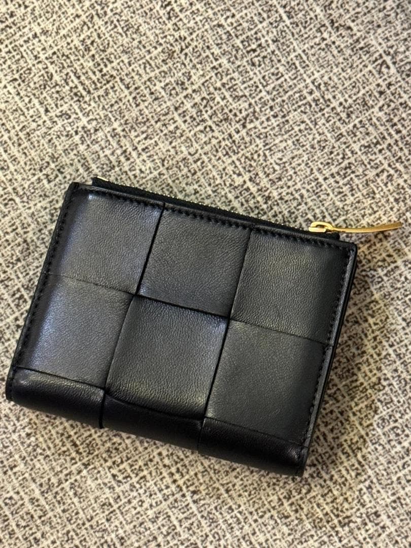 ボッテガヴェネタ コンパクト財布 ブラック レザー 箱・保存袋付き