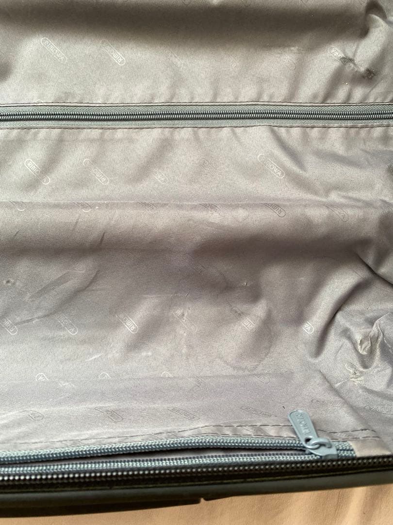 RIMOWA リモワ　希少　2輪　機内持ち込み　マットブラック