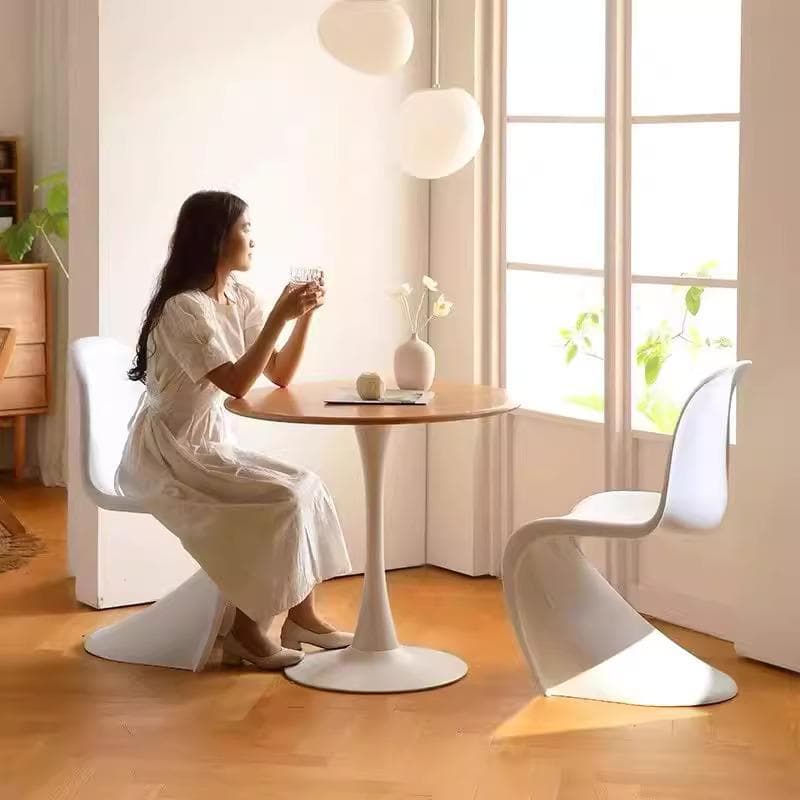 単品 白 モダンチェア パントンチェア リプロダクト 屋外 屋内 積み重ね