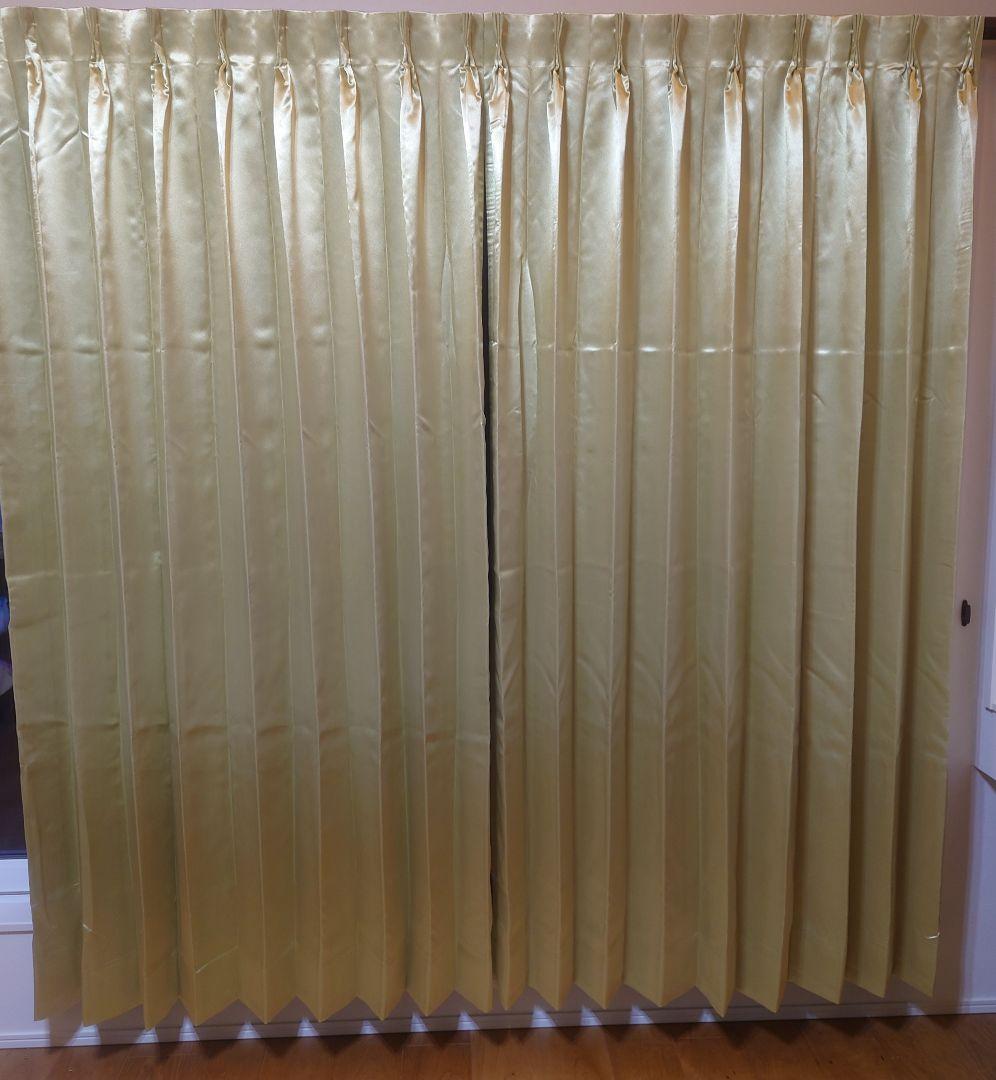 オーダーカーテン遮光裏地付き　未使用　日本メーカー品