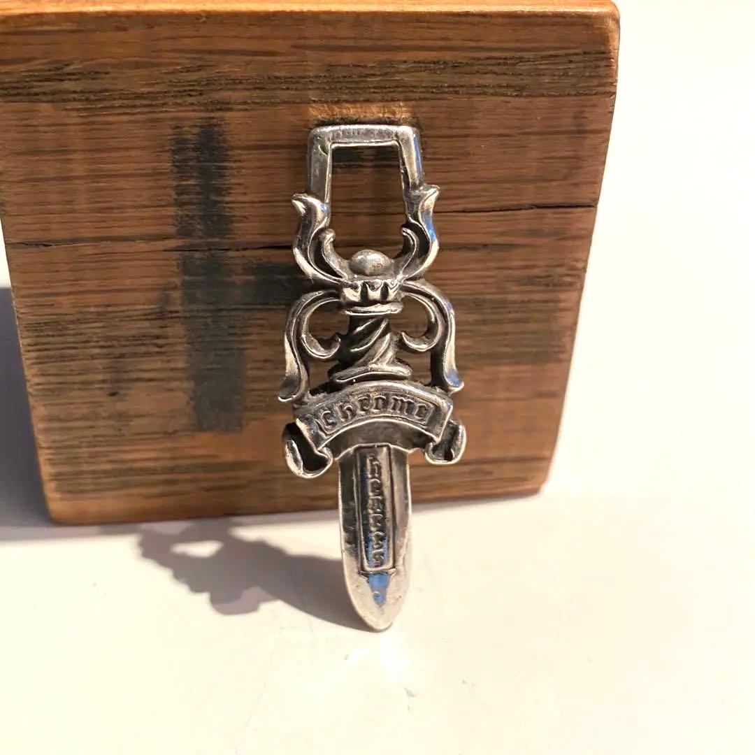 CHROME HEARTS ダガーペンダント ネックレス 革紐なし