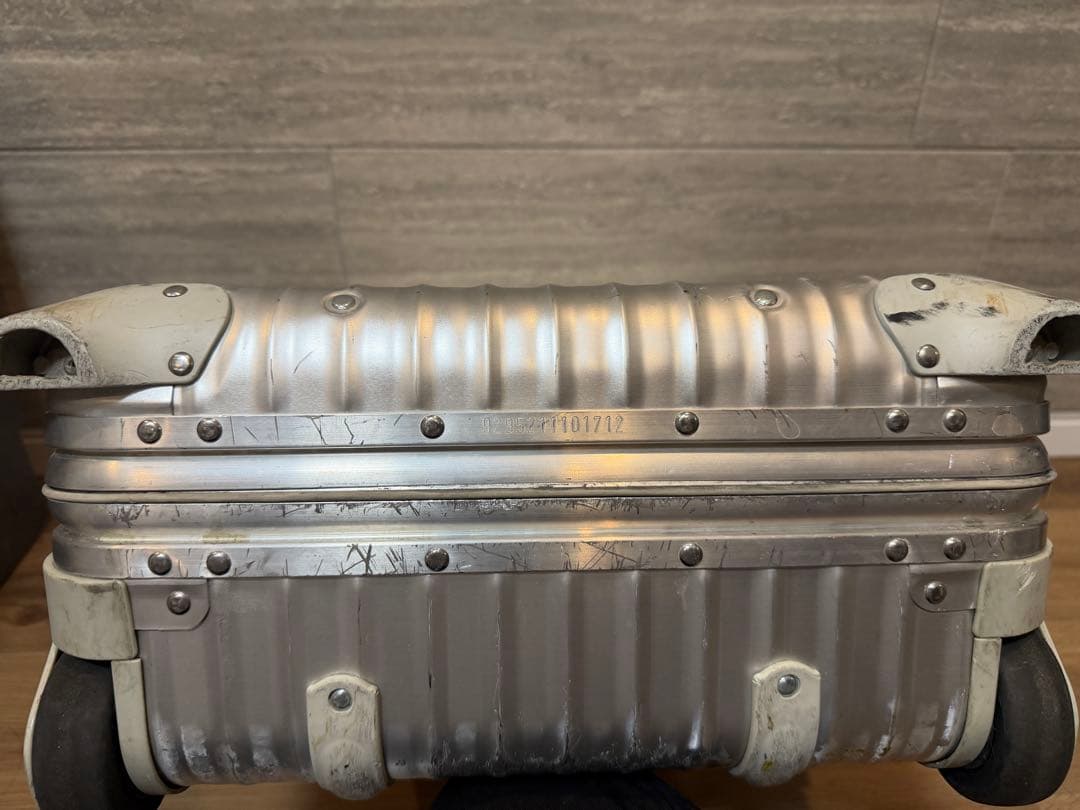 ◎希少◎ RIMOWAリモワ★トパーズ★機内持ち込み2輪TSAロック