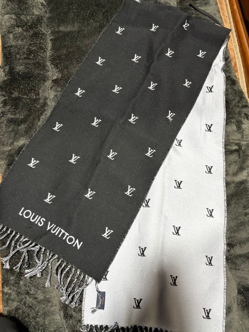 LOUIS VUITTON マフラー ブラゾン