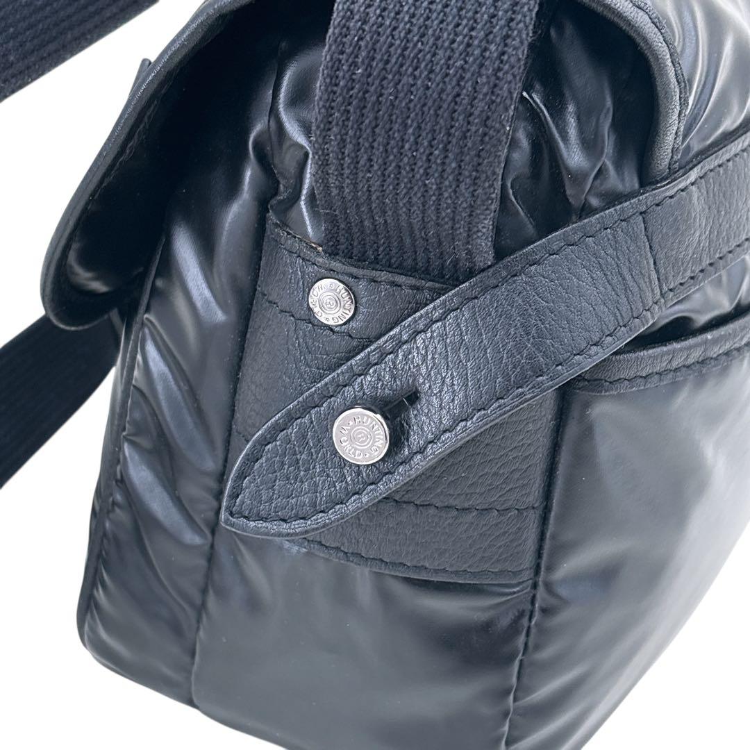 【美品】ハンティングワールド メッセンジャーバッグ サコッシュ バチュークロス