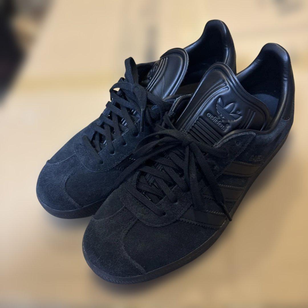 adidas トリプルブラック gazelle ガゼル 黒 25cm 値下げ⭕️