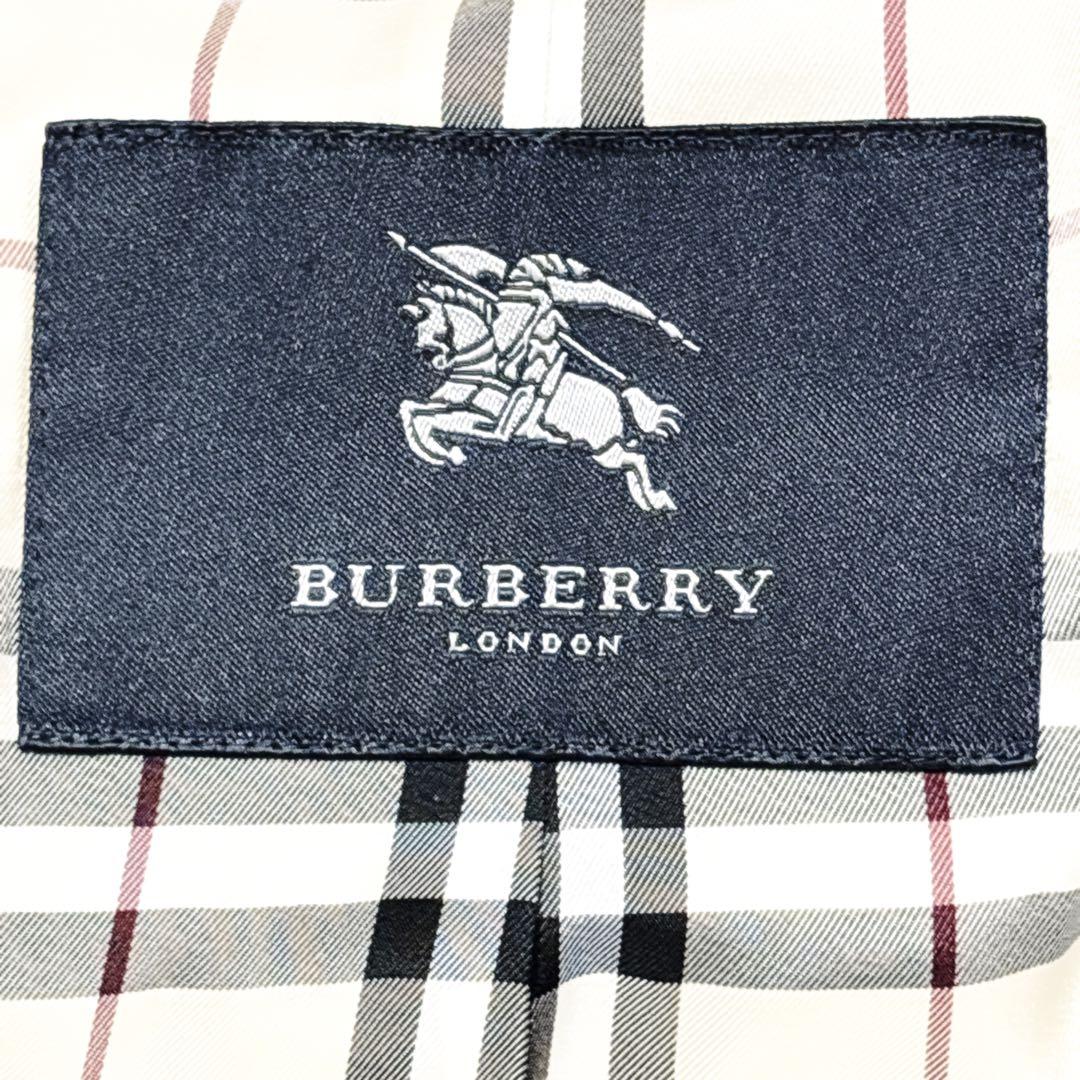 新品級 バーバリーロンドン ダウン ノバチェック 総柄 フード 赤 M 三陽商会