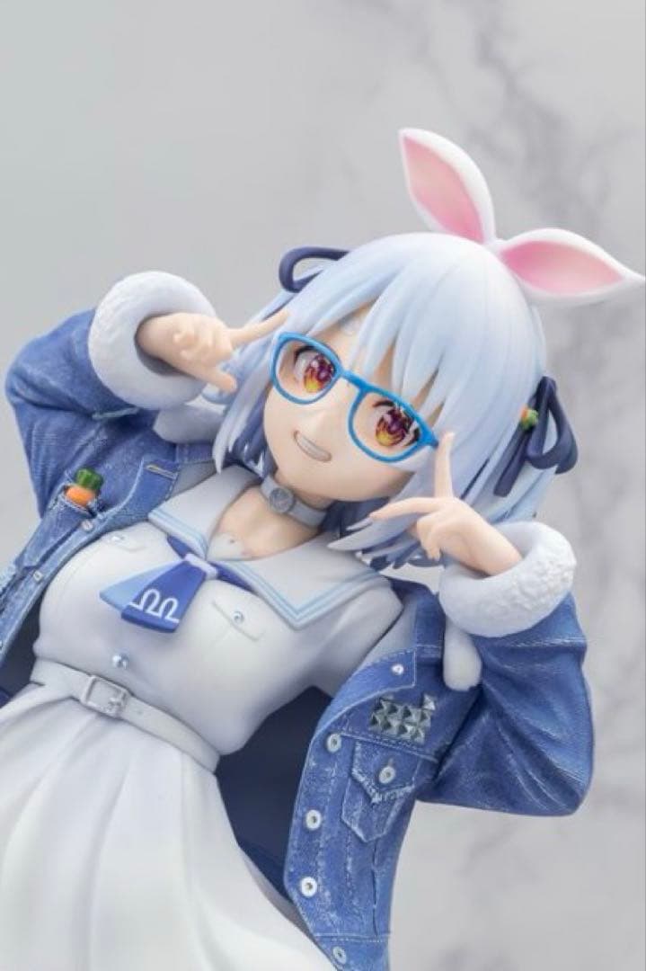 兎田ぺこら　新衣装ver. ホビーラウド33　ガレージキッド　未組立未塗装