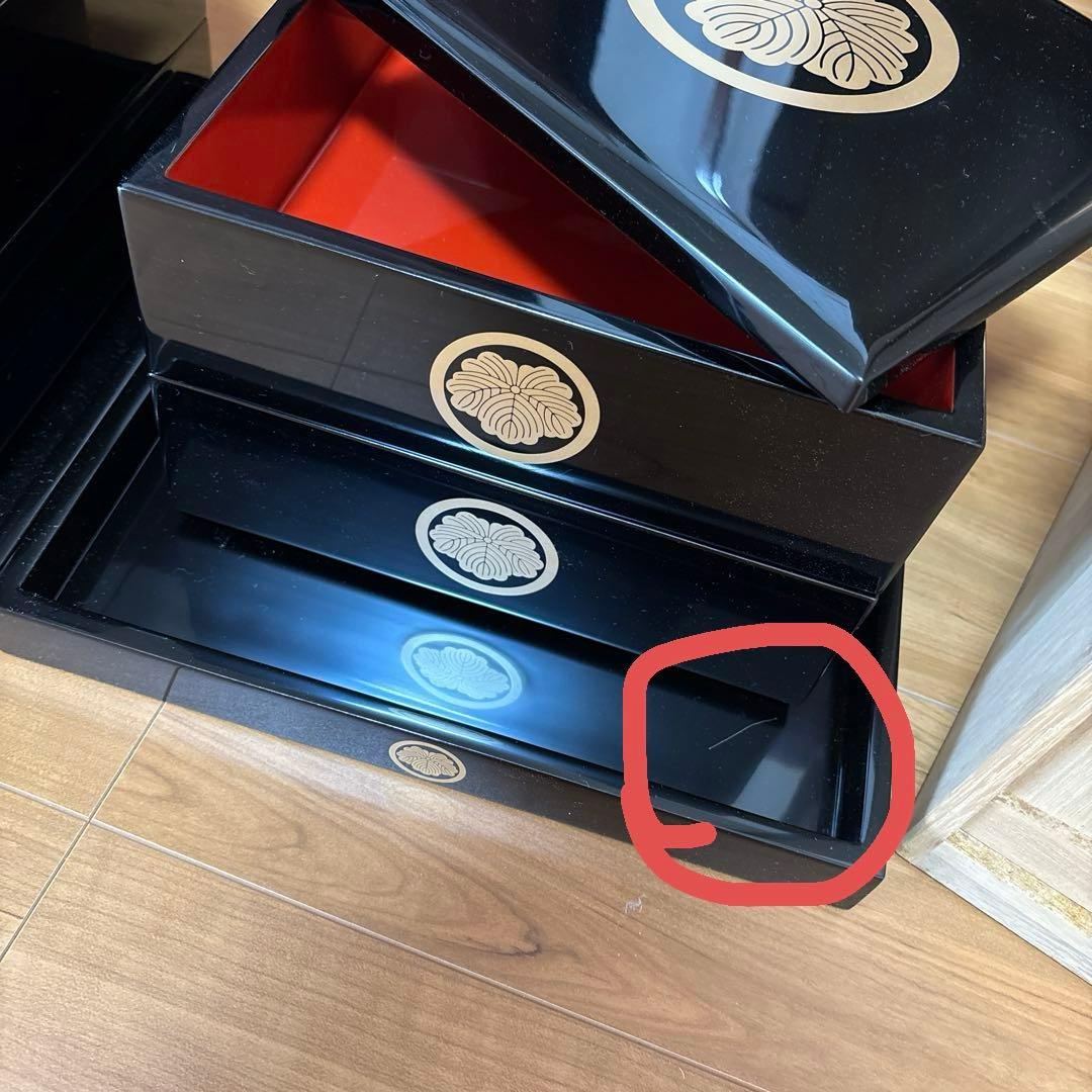 輪島塗 五段重と重台 黒塗内朱塗