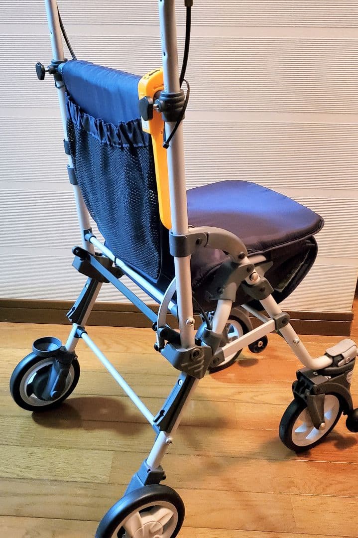【未使用】シルバーカー 　 折りたたみ可能