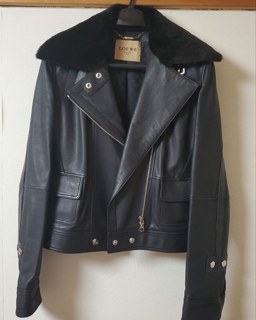 ロエベ 本革レザーのライダースジャケット
