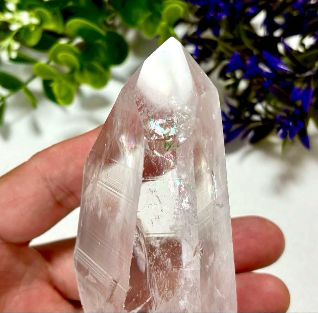 夢幻品質　奇跡の逸品　永遠の愛を願う水晶の究極形態　虹のマスターウラルレムリアン