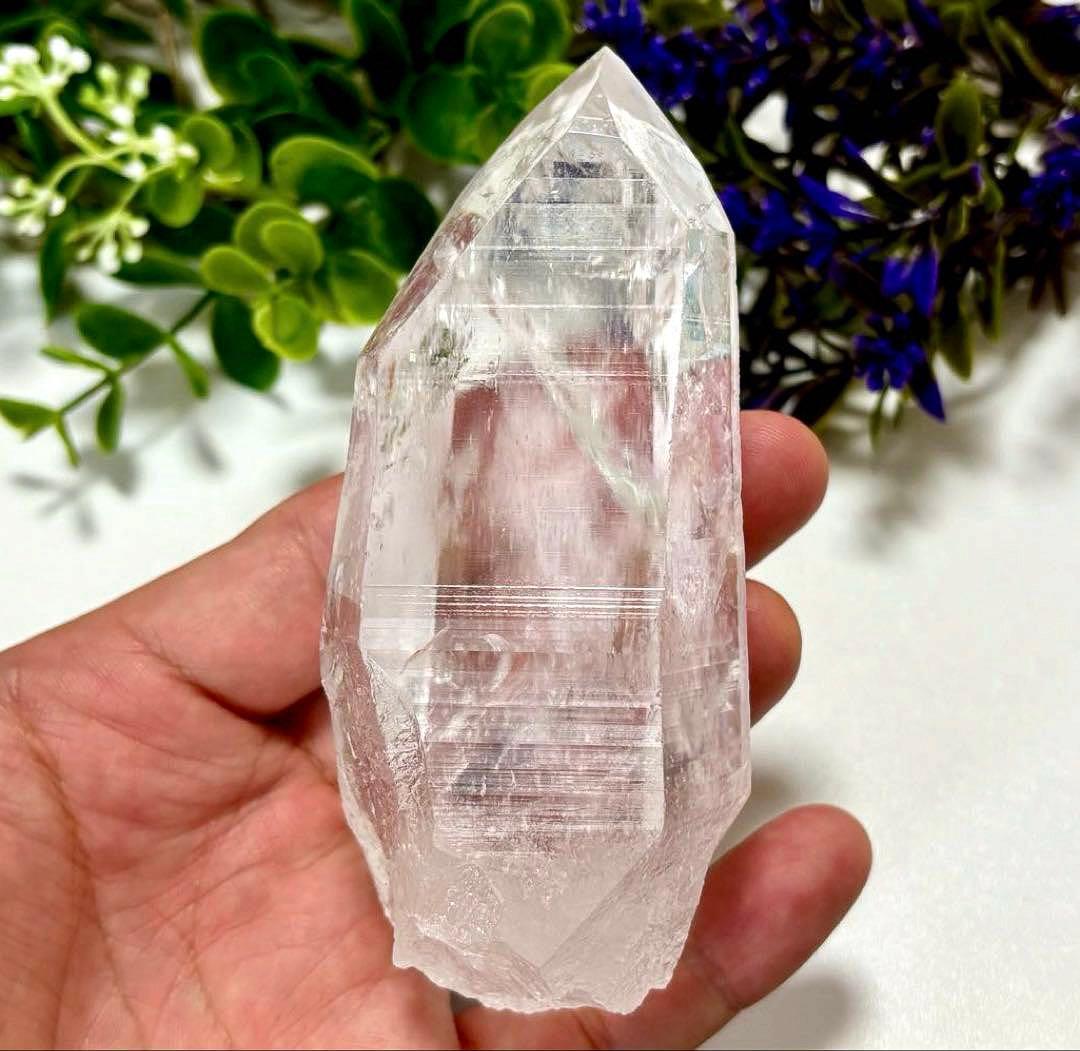 夢幻品質　奇跡の逸品　永遠の愛を願う水晶の究極形態　虹のマスターウラルレムリアン