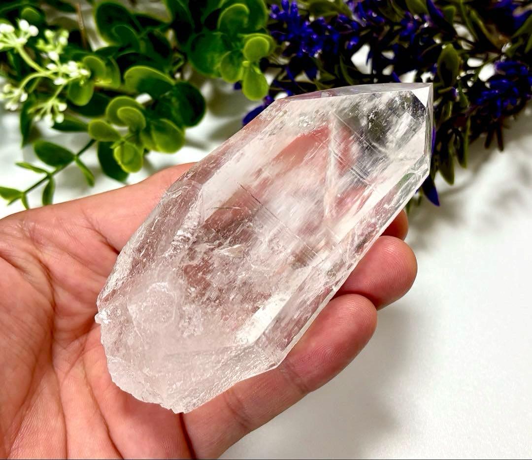 夢幻品質　奇跡の逸品　永遠の愛を願う水晶の究極形態　虹のマスターウラルレムリアン