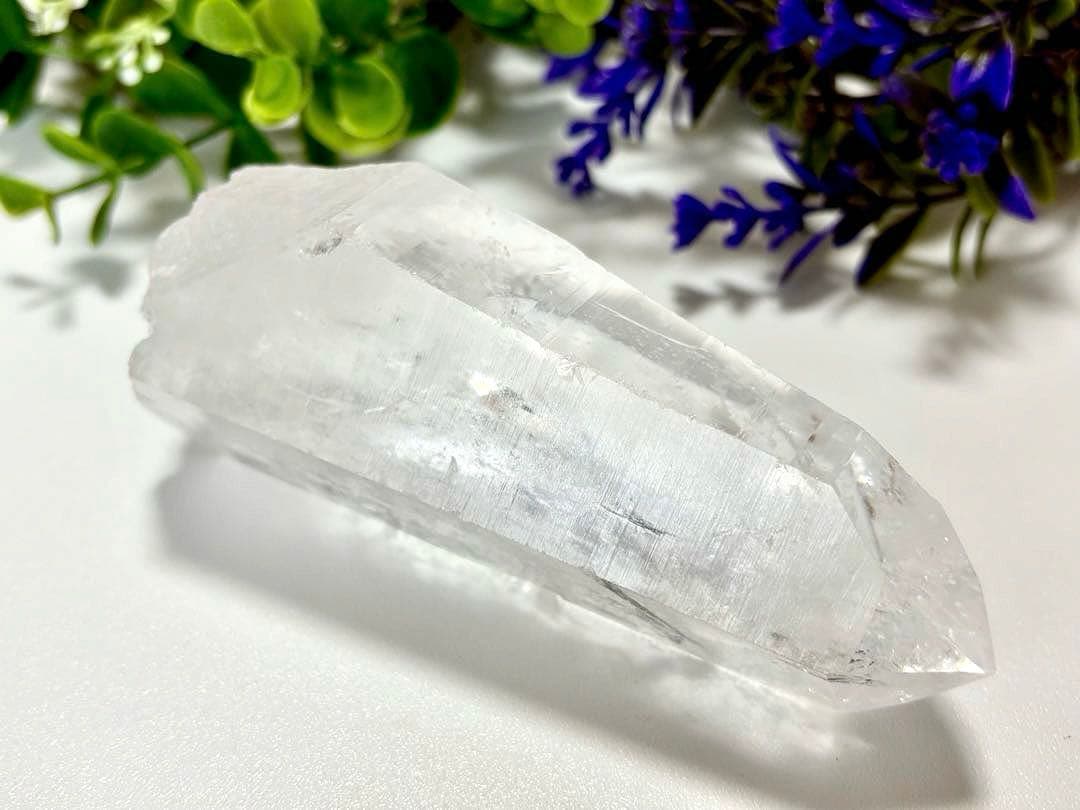 夢幻品質　奇跡の逸品　永遠の愛を願う水晶の究極形態　虹のマスターウラルレムリアン