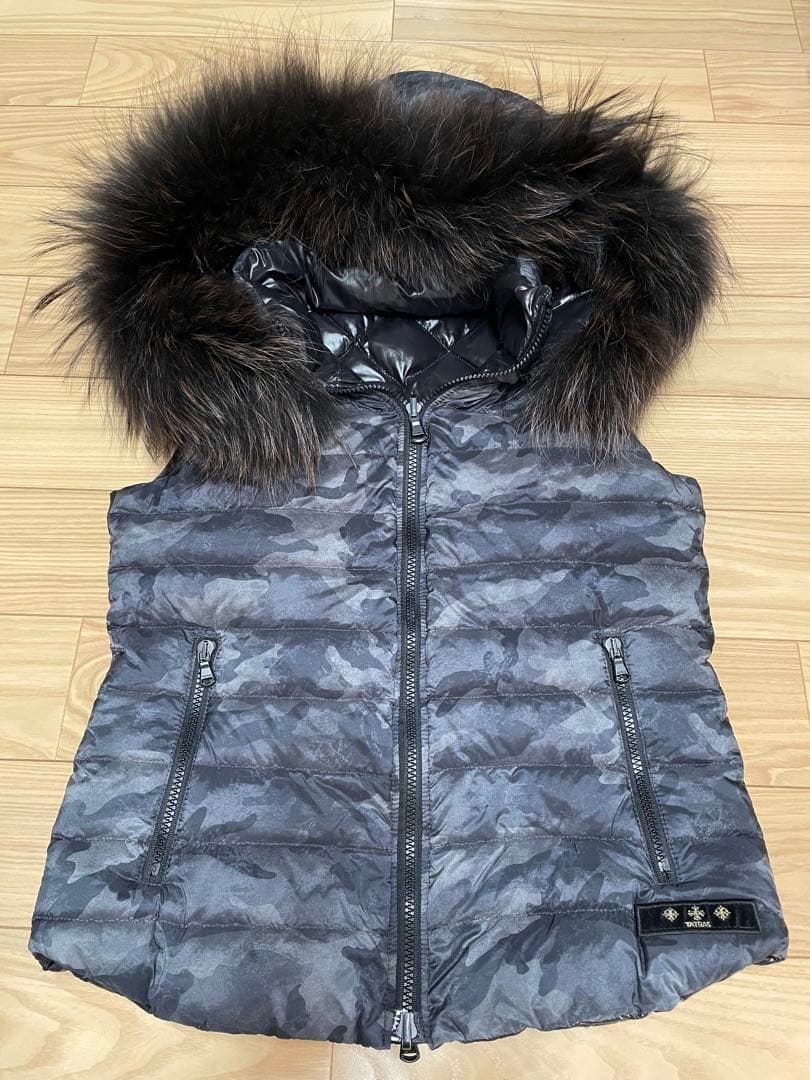 タトラス TATRAS 黒&カモフラ 迷彩 リバーシブル ダウンベスト 1