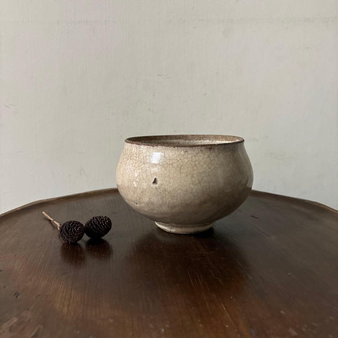 古い丸壷　白釉　塩笥壺　韓国骨董.アンティーク.古民芸.検:立原正秋.白磁.李朝