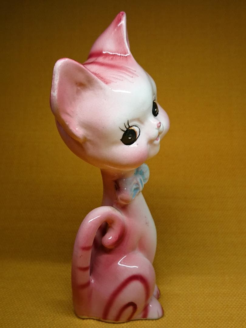 ネコ　陶器　オブジェ　置物　インテリア　工芸品　美術品　A2772