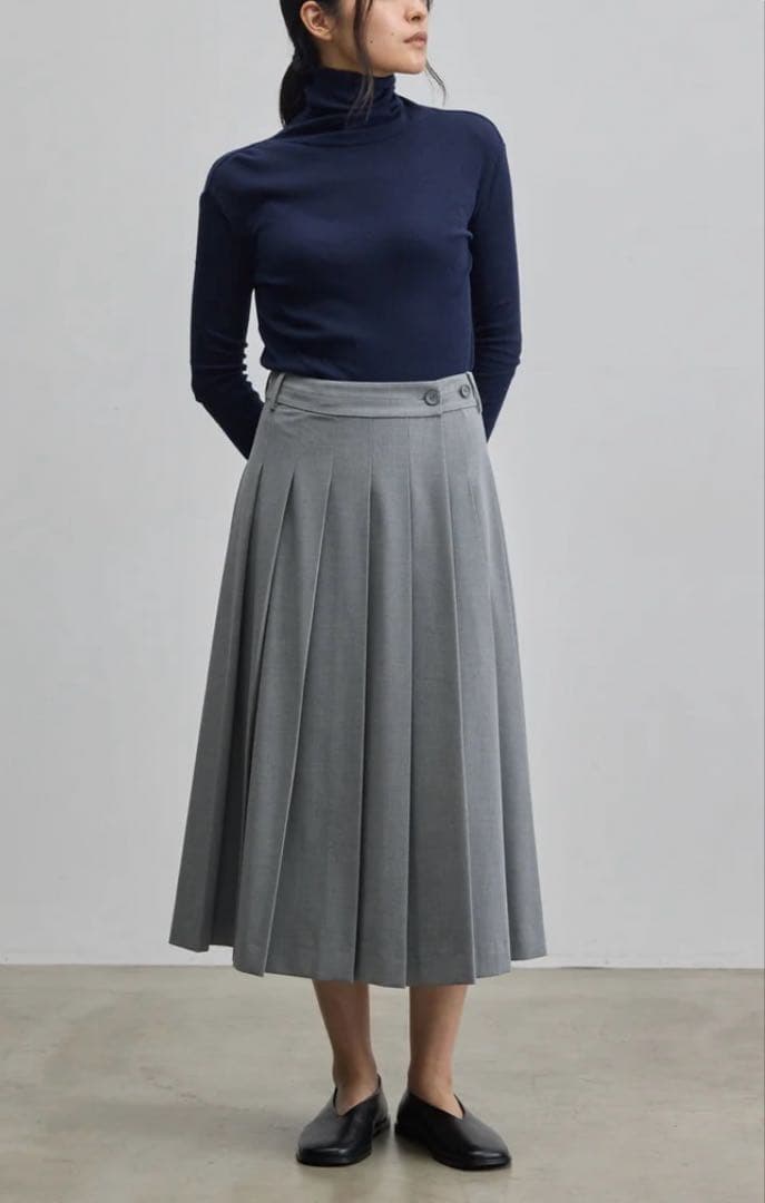 新品 SOEJU カシミヤ混タートルネックカットソー リブニット ネイビーL